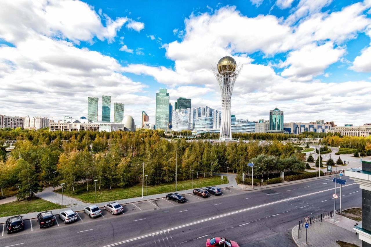 Апартаменты В Центре Левого Берега Astaná Exterior foto